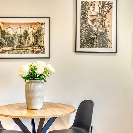 Le Basalte - Lumineux Studio - Parking Prive - Wifi - Proche Metro B Oullins